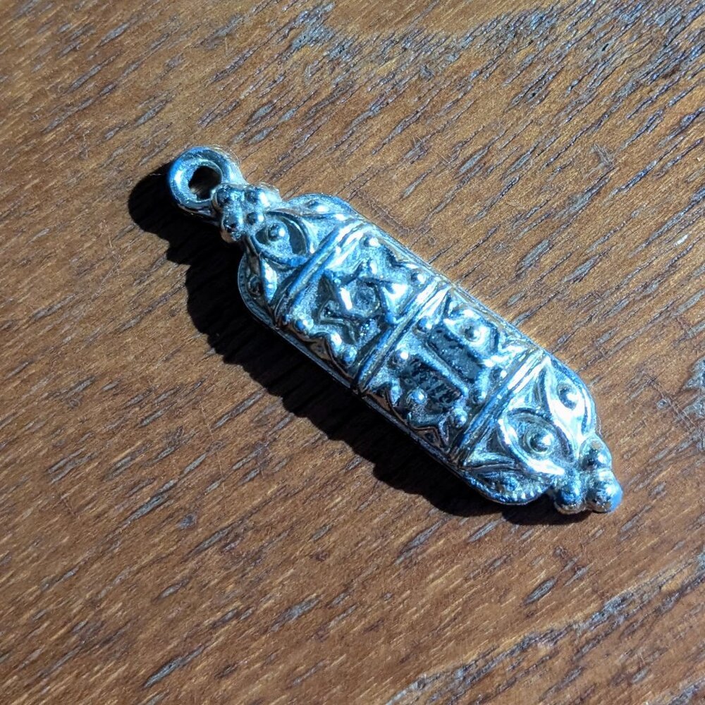 Vintage Silver Tone Mezuzah Pendant Charm - Star of David & Shin Symbol
